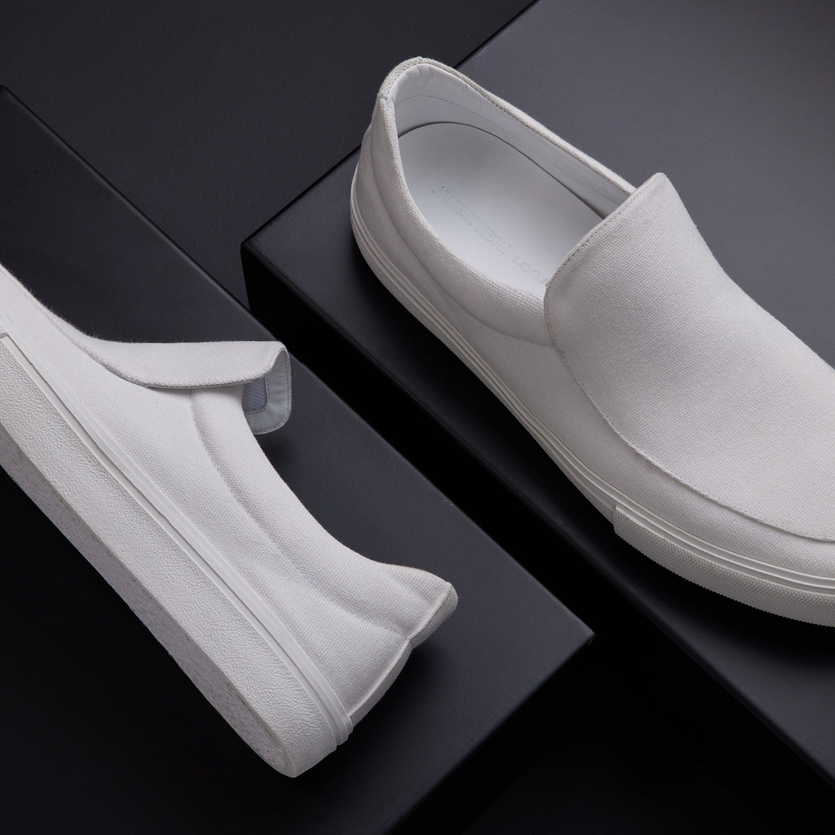 Men's Coastal Canvas Slip On in White | James Perse Los Angeles