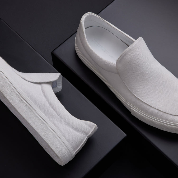 Men's Coastal Canvas Slip On in White | James Perse Los Angeles