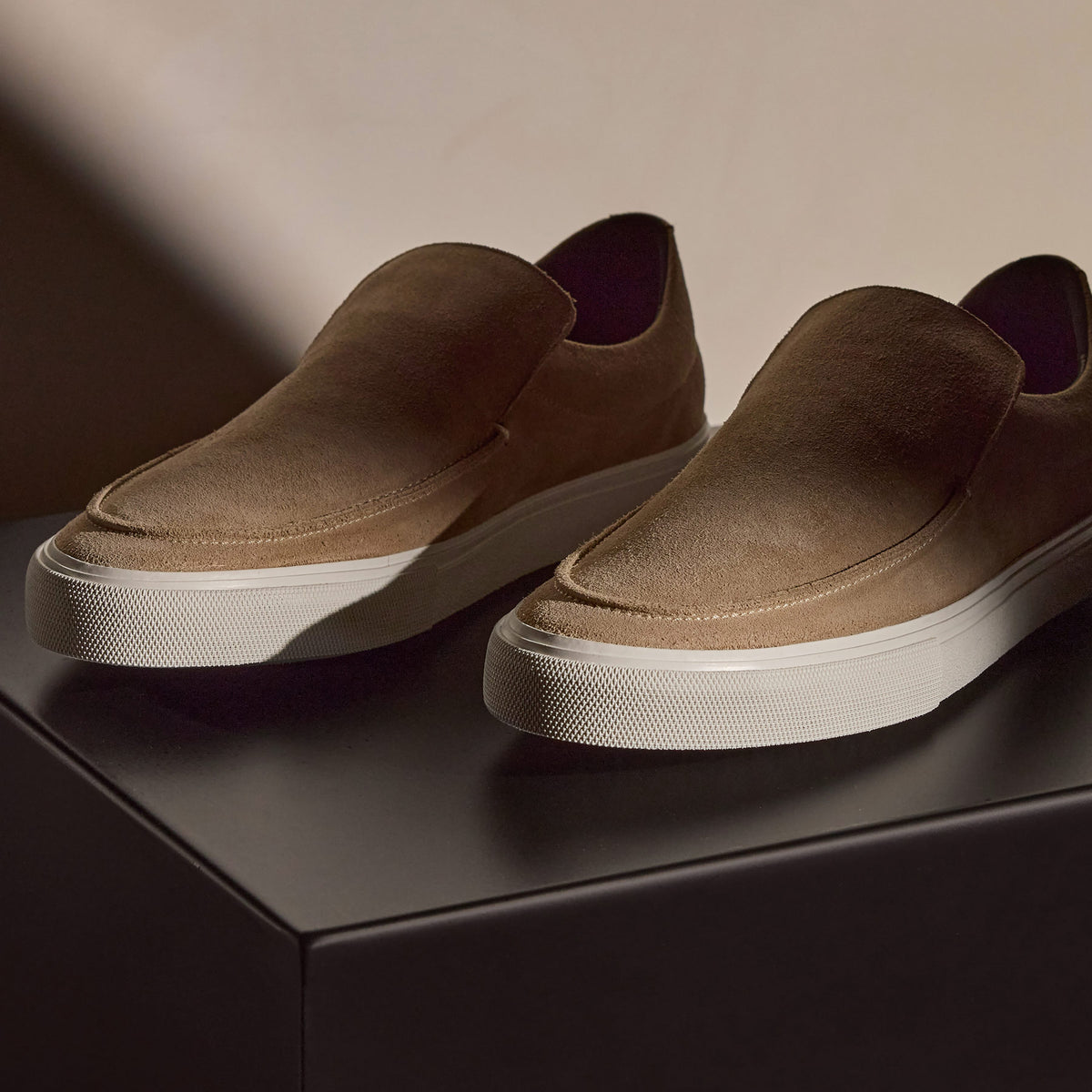 Coastal Suede Slip On in Linen | James Perse Los Angeles
