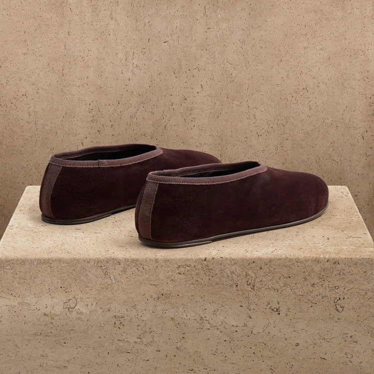 Women's Binded Suede Ballet Flat In Deep Burgundy/Wine | James Perse Los Angeles