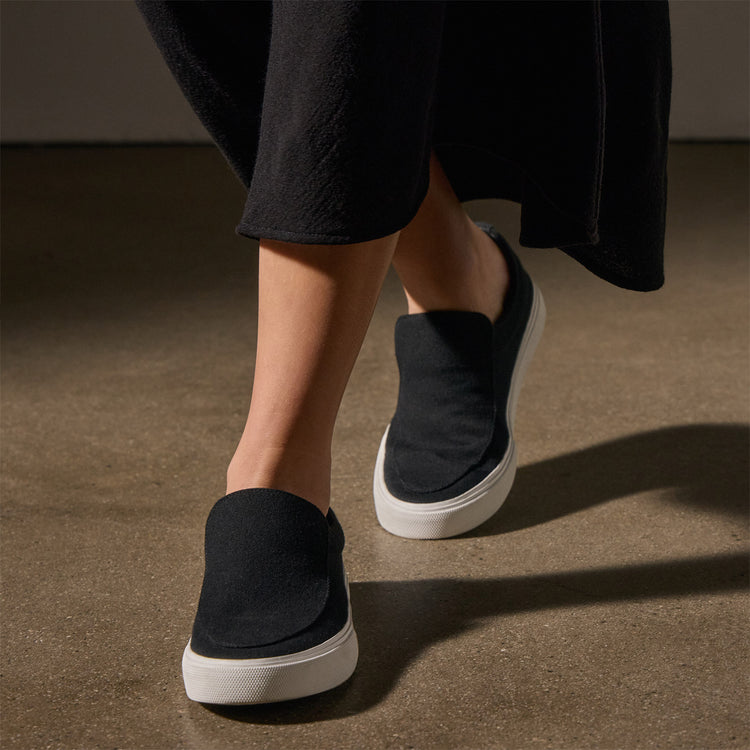 Women's Coastal Canvas Slip On - Black