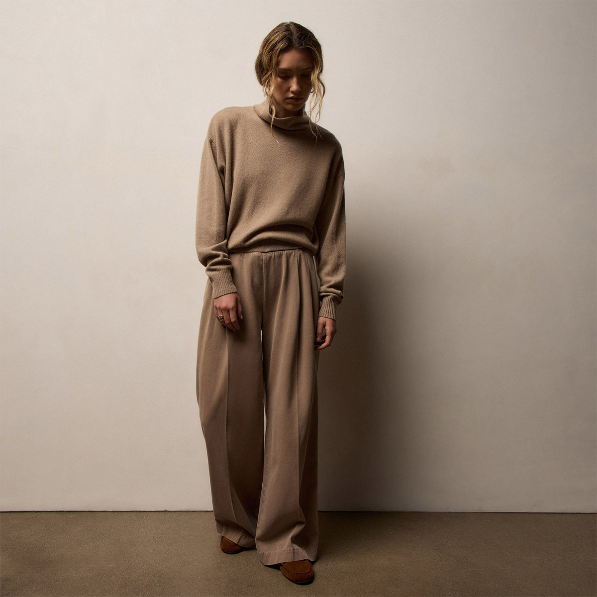 Ribbed Waist Wide Leg Pant in Coffee Pigment | James Perse Los Angeles