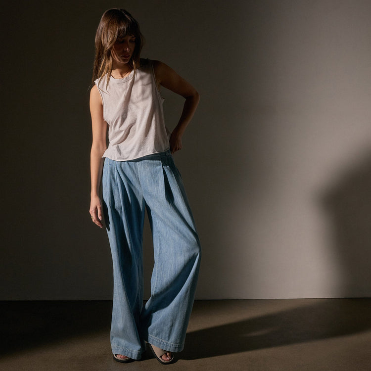 Pleated Denim Pant in Bleach Wash | James Perse Los Angeles