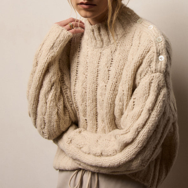 Chunky Cashmere Silk Cable Knit Crew in Biscotti | James Perse Los Angeles