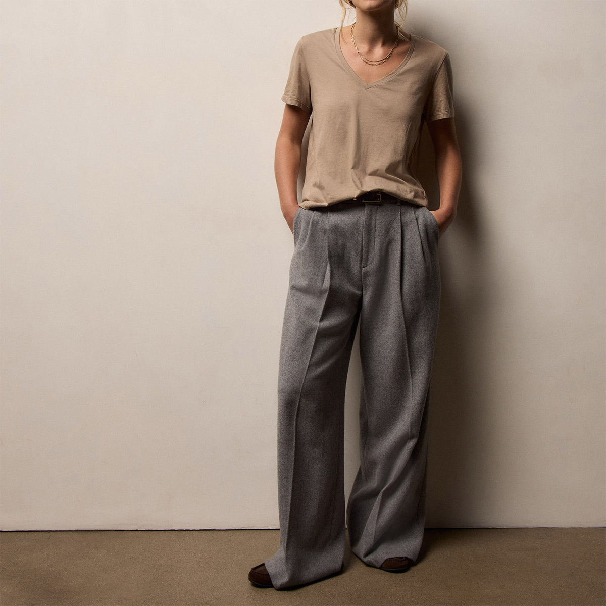 Short Sleeve Elevated Lotus Jersey V Neck in Coffee | James Perse Los Angeles