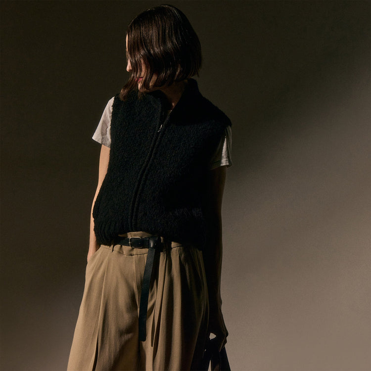 Full Zip Sweater Vest in Black | James Perse Los Angeles