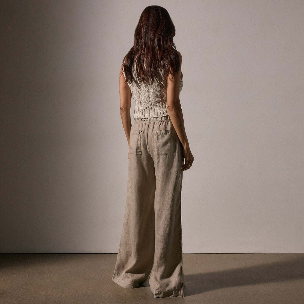 Lightweight Linen Elastic Pant in Overcast Pigment | James Perse Los Angeles