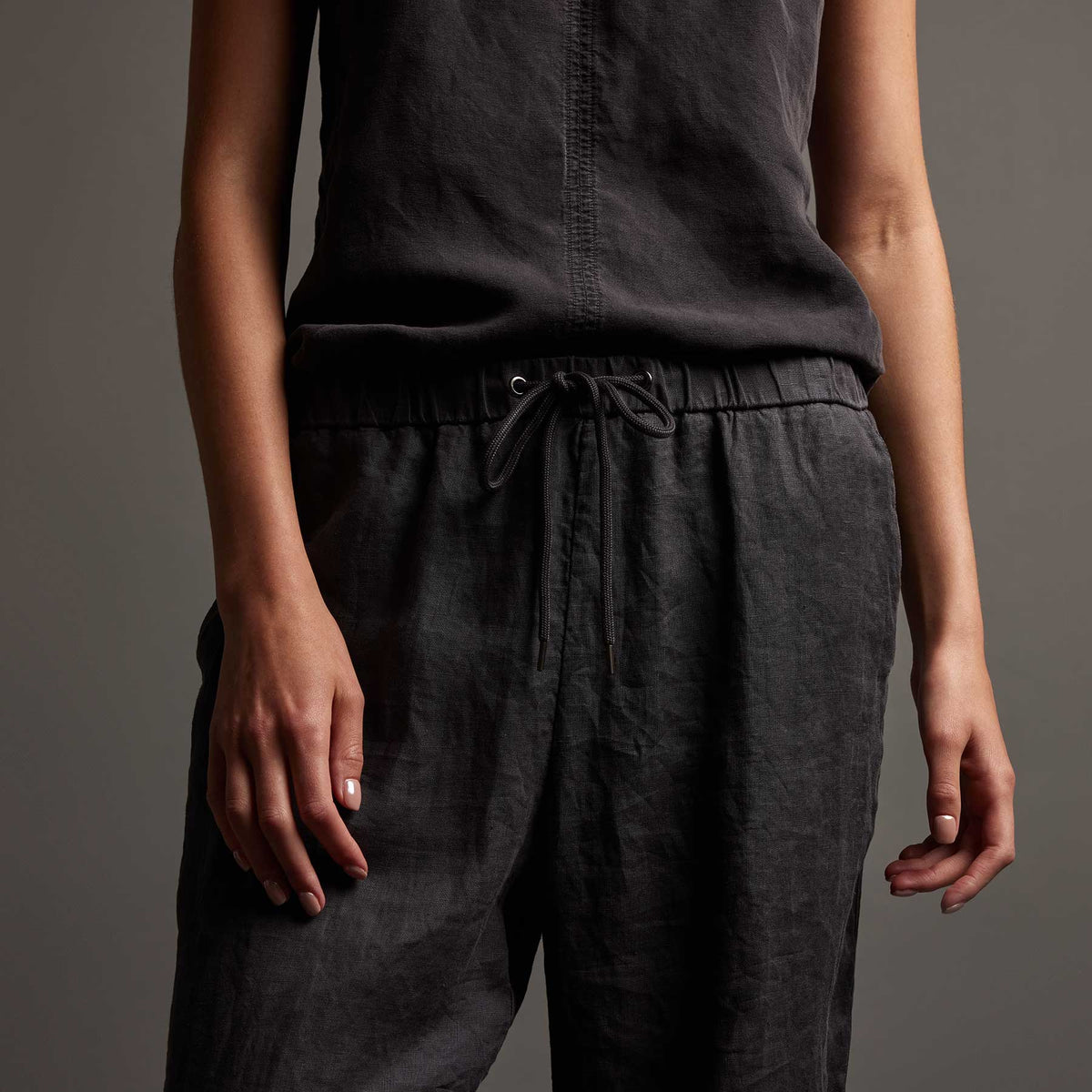 Lightweight Linen Pant in Magma Pigment | James Perse Los Angeles