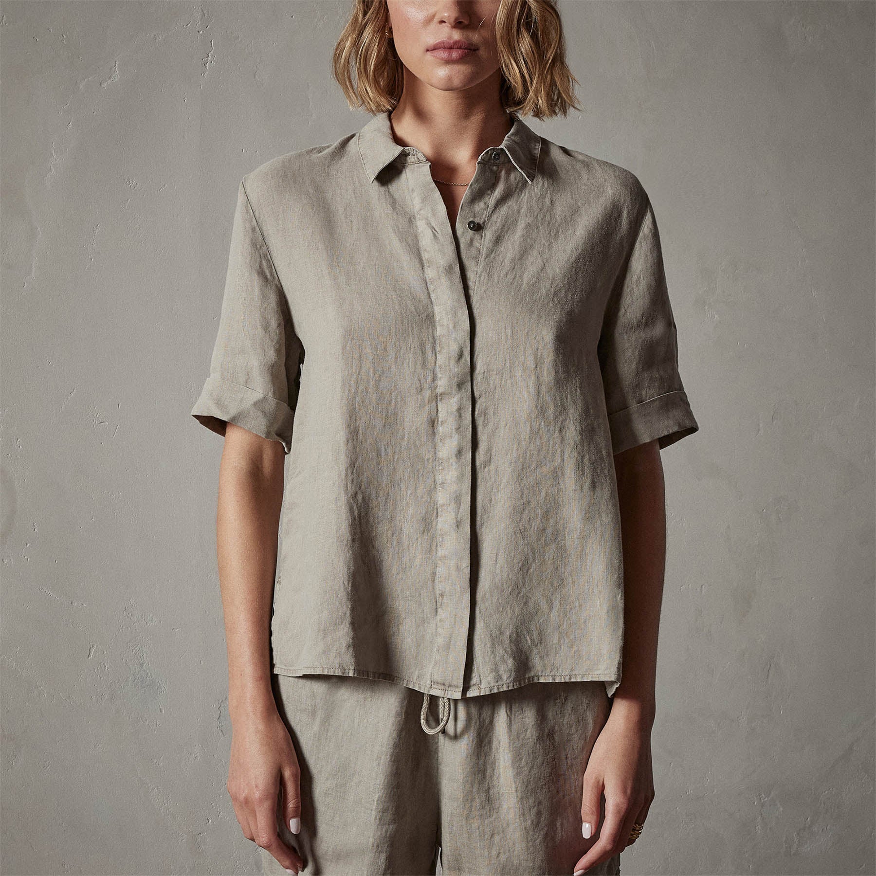 Short Sleeve Linen Shirt - Silt Pigment | James Perse Los