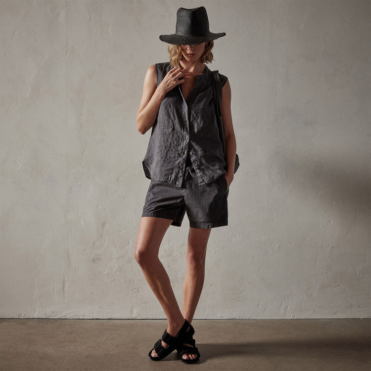 Double Dye Sleeveless Linen Shirt in Magma Pigment | James Perse Los Angeles