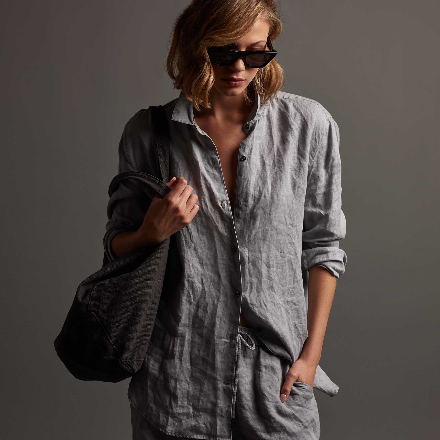 Lightweight Linen Shirt in Breeze Pigment | James Perse Los Angeles