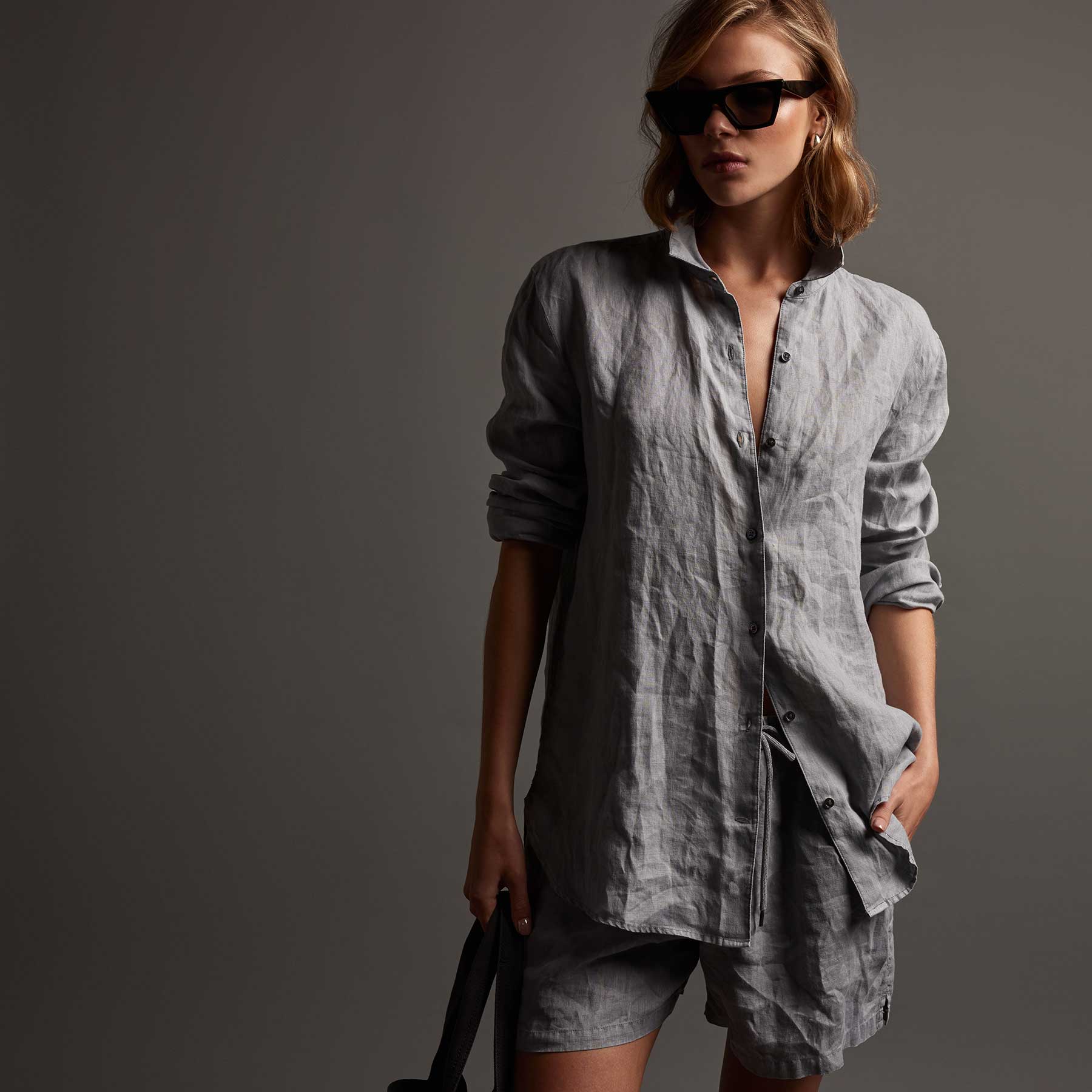 Lightweight Linen Shirt in Breeze Pigment | James Perse Los Angeles