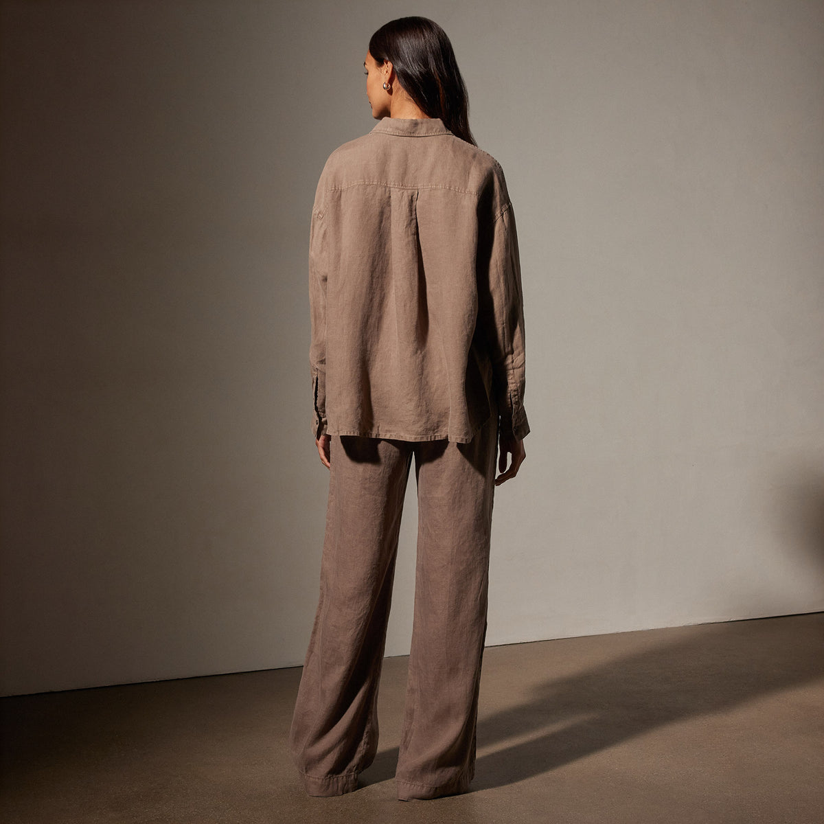 Linen Oversized Shirt in Cargo Pigment | James Perse Los Angeles