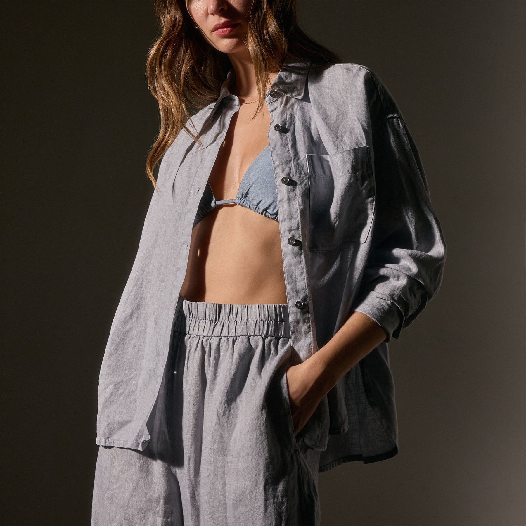 Linen Oversized Shirt in Grey Sky Pigment | James Perse Los Angeles