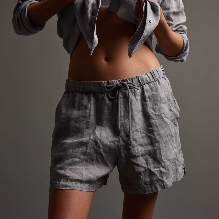 Lightweight Linen Short in Breeze Pigment | James Perse Los Angeles