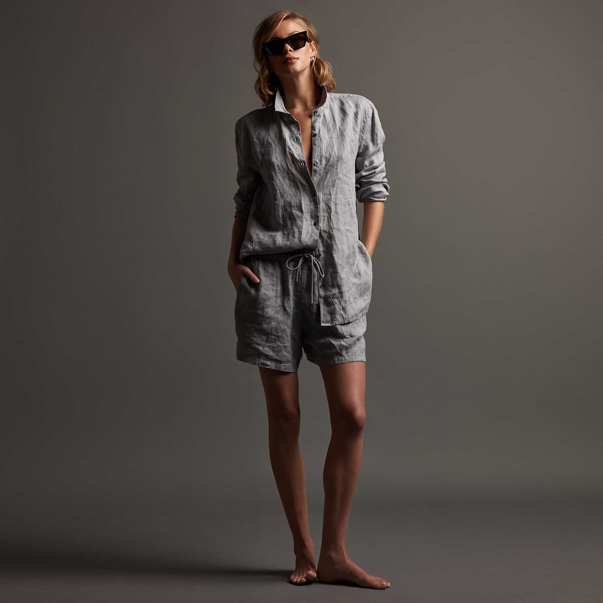 Lightweight Linen Short in Breeze Pigment | James Perse Los Angeles