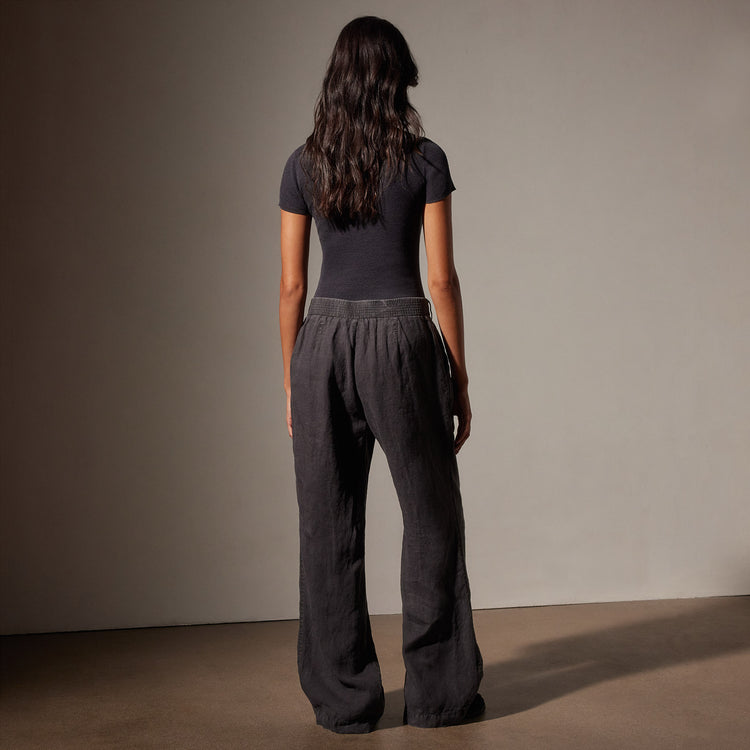 Garment DyedLinen Pleated Pant in Magma Pigment | James Perse in Los Angeles