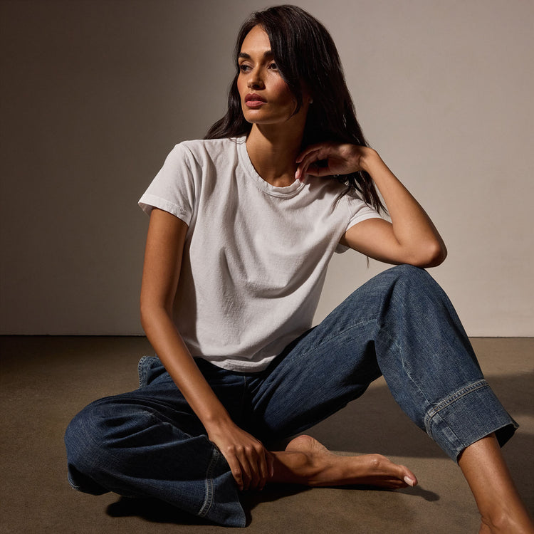 Shrunken Crew Neck Tee in White | James Perse Los Angeles