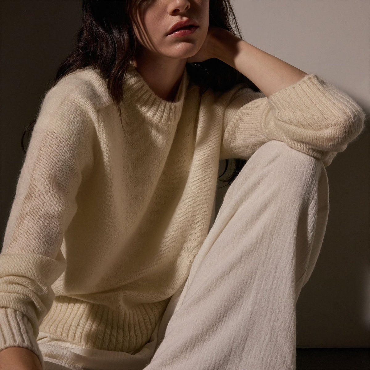 Women's Cashmere Crew Gift Set in True Black/Ivory | James Perse Los Angeles