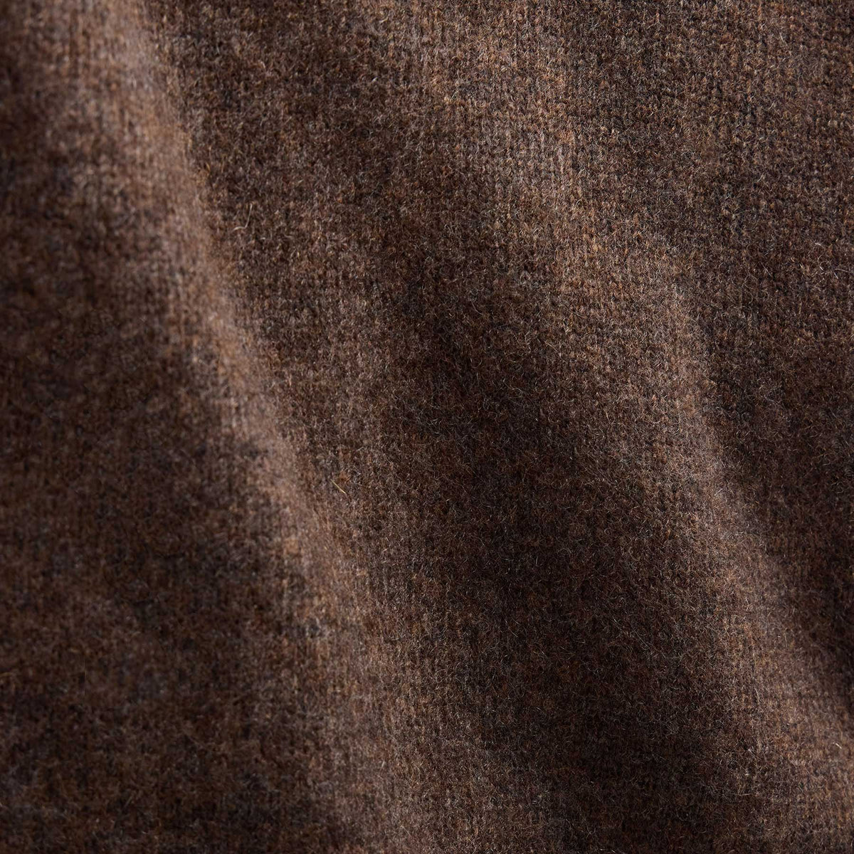Lightweight Textured Cashmere Crew in Bark | James Perse Los Angeles