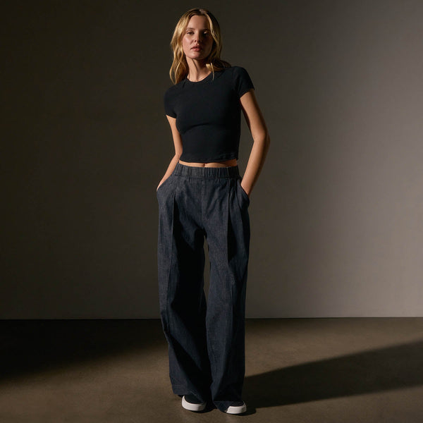 Short Sleeve Cropped Tee  in Black | James Perse Los Angeles