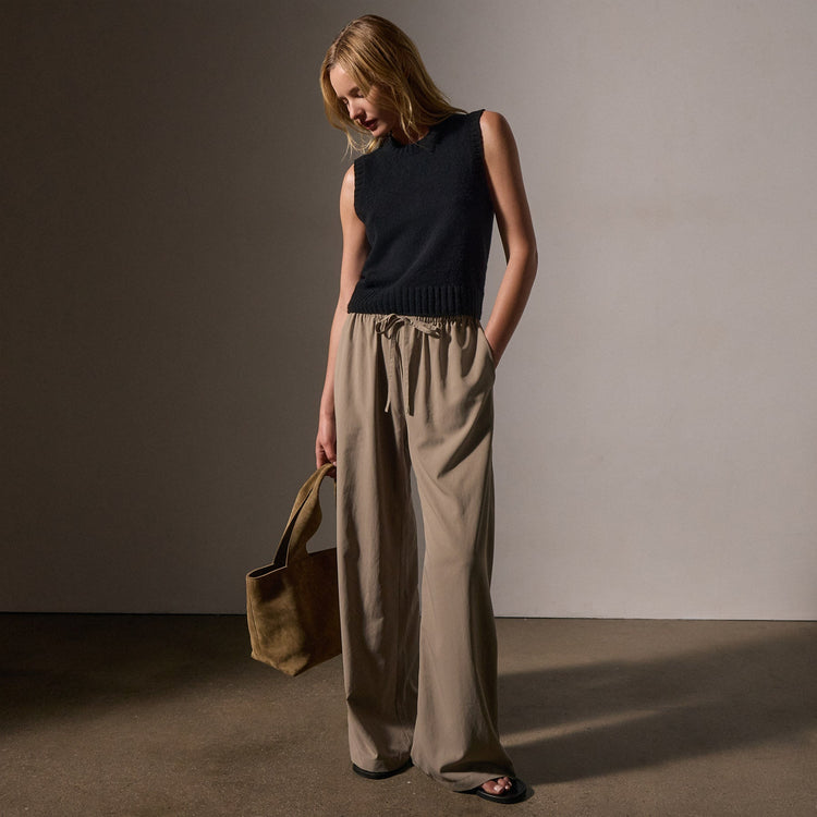 Soft Featherweight Cashmere Vest in Black | James Perse Los Angeles