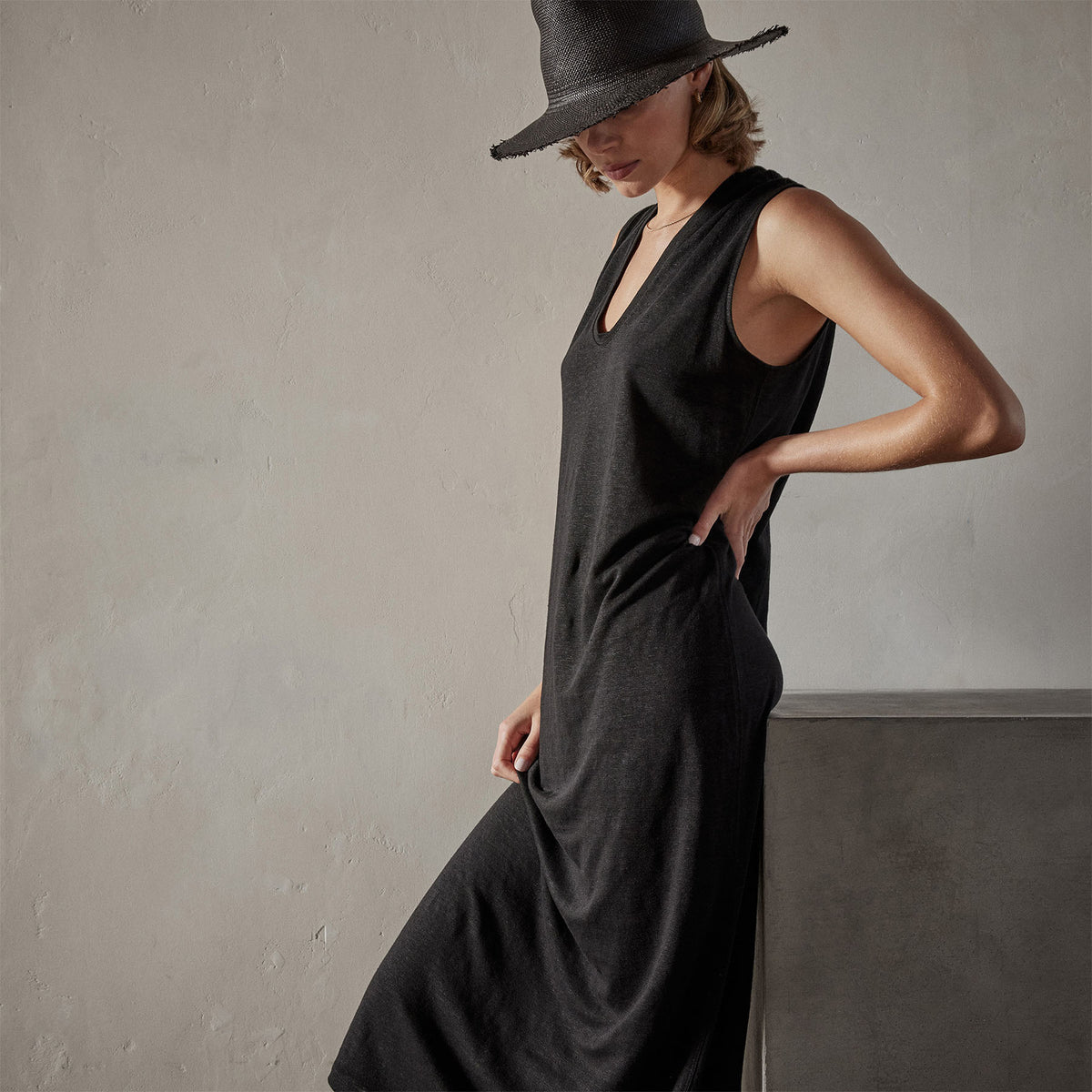 Linen Jersey Column Dress in Black | James Perse Los Angeles