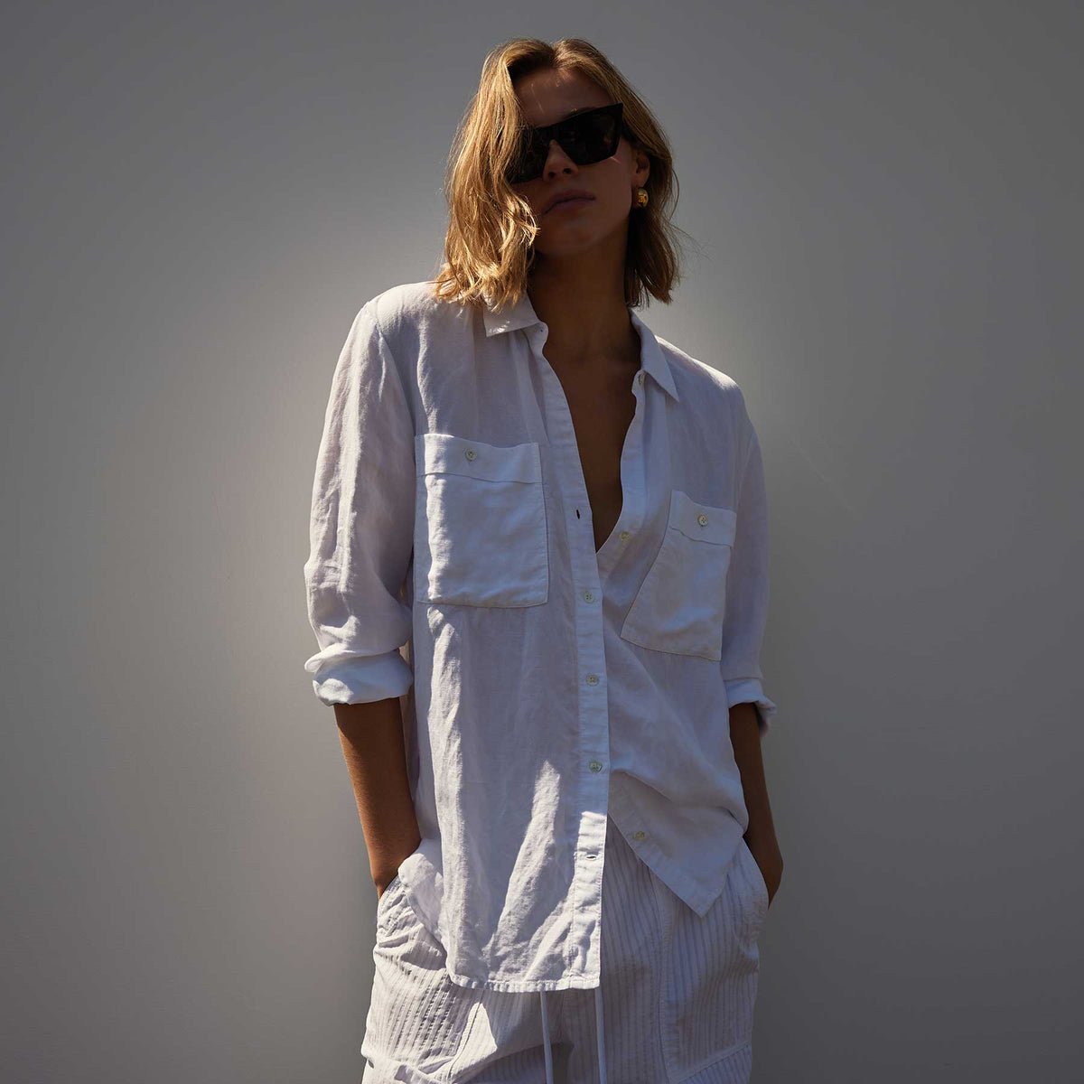 El Matador Linen Shirt in White | James Perse Los Angeles