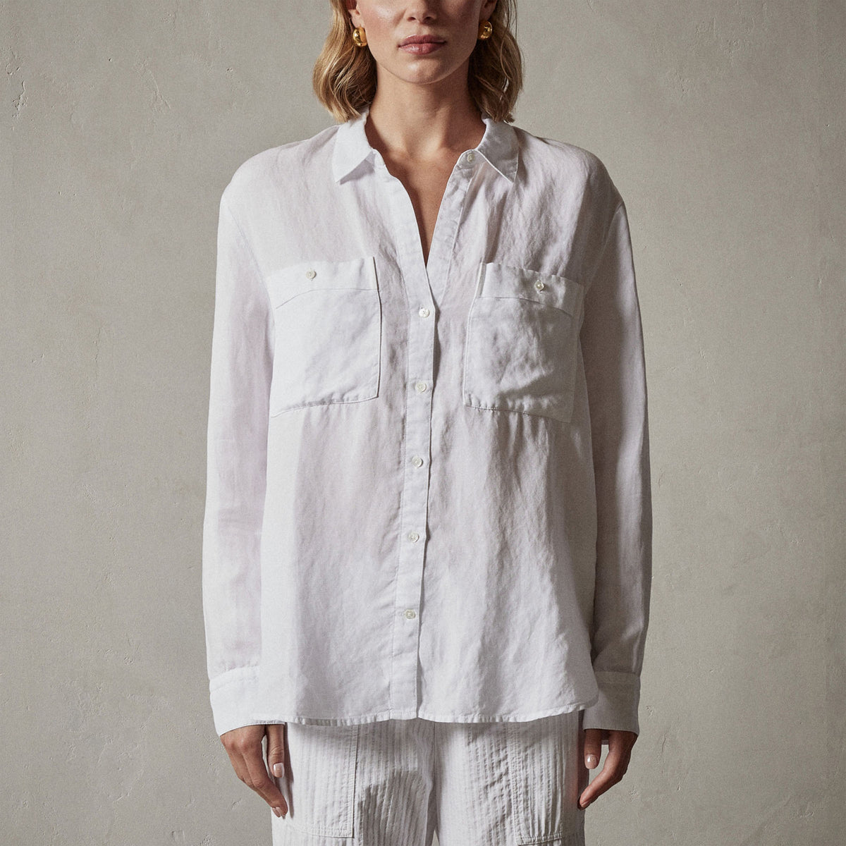 El Matador Linen Shirt in White | James Perse Los Angeles