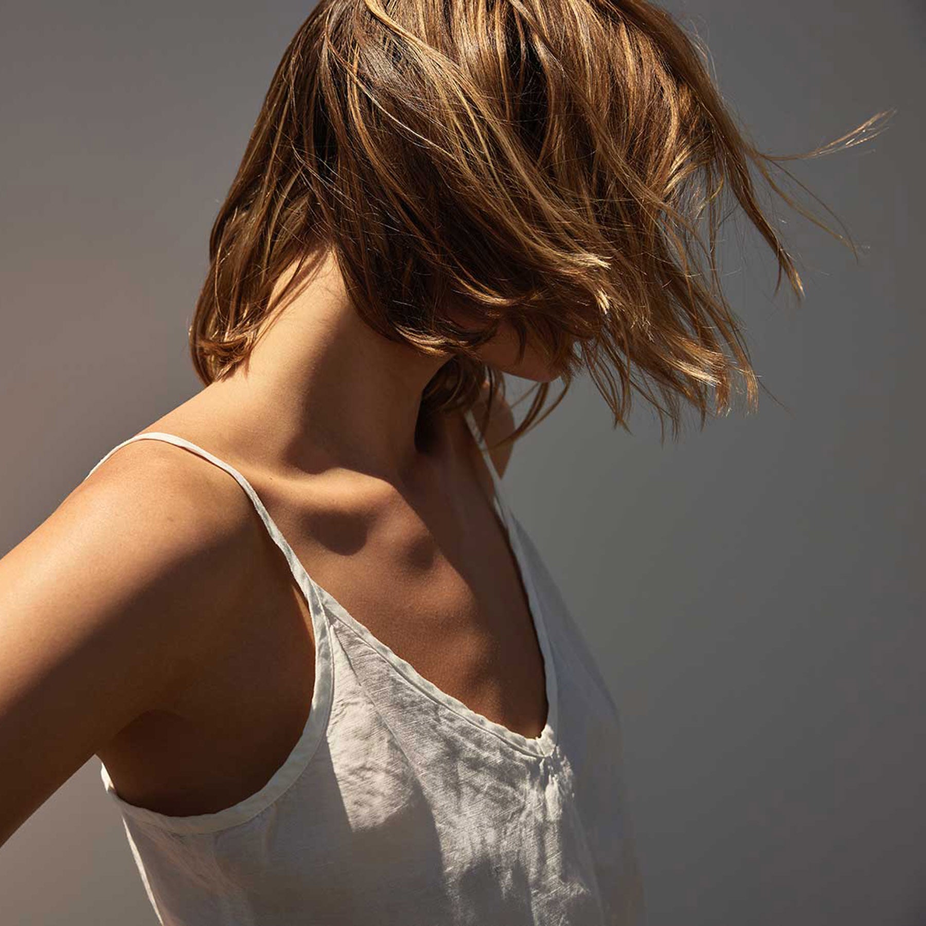 Surfside Linen Cami in Everest White Pigment | James Perse Los Angeles