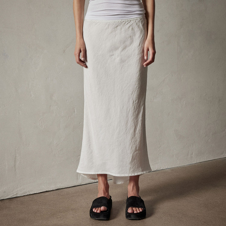 Surfside Skirt in Everest White Pigment | James Perse Los Angeles