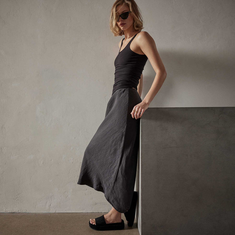 Surfside Skirt in Magma Pigment | James Perse Los Angeles