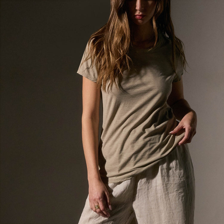 Sheer Slub Crew Neck Tee in Overcast | James Perse Los Angeles