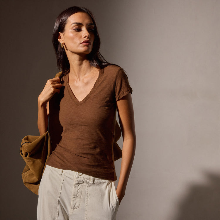 Sheer Slub Casual V Neck in Light Roast | James Perse Los Angeles