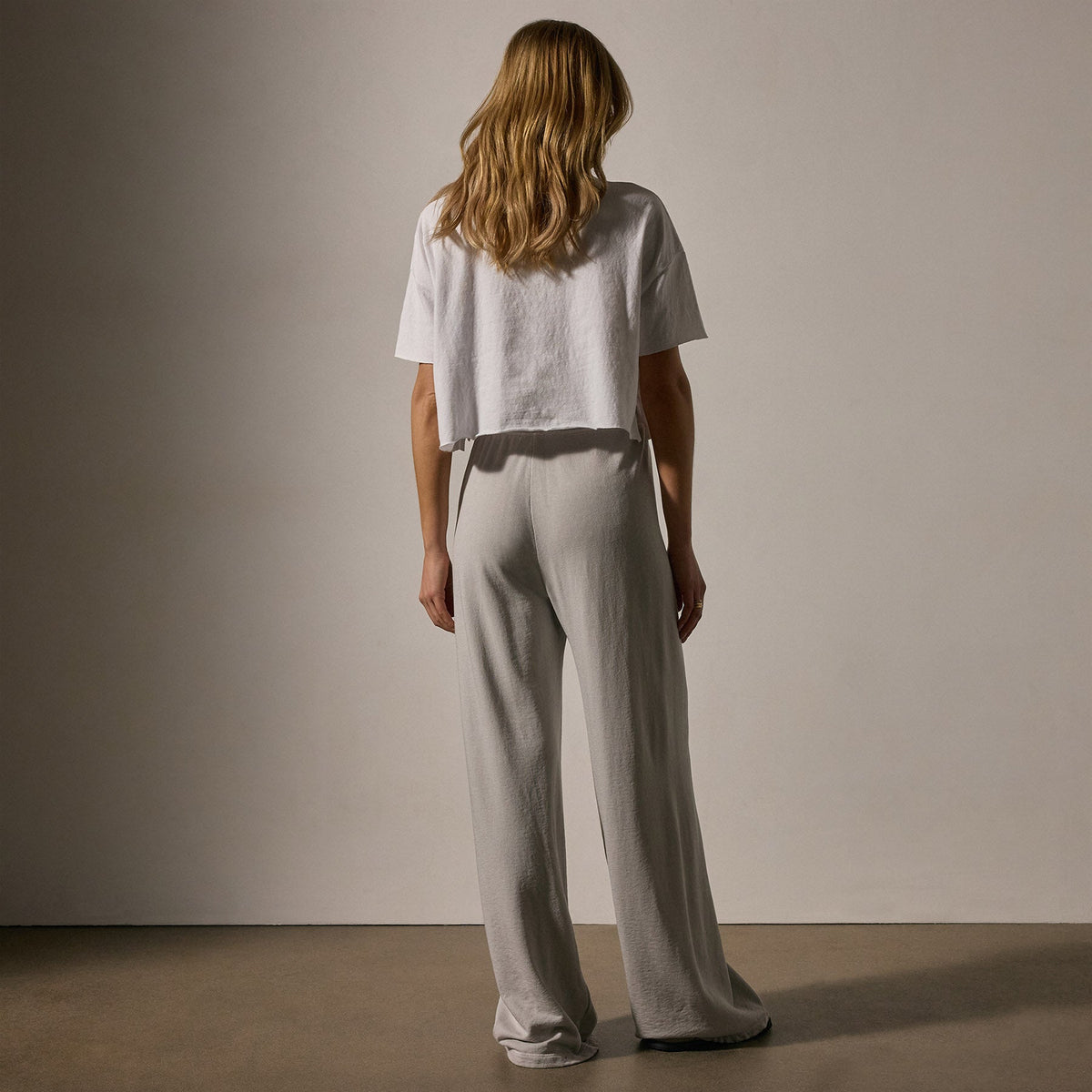 Wide Leg Sweatpant in Salt Pigment | James Perse Los Angeles