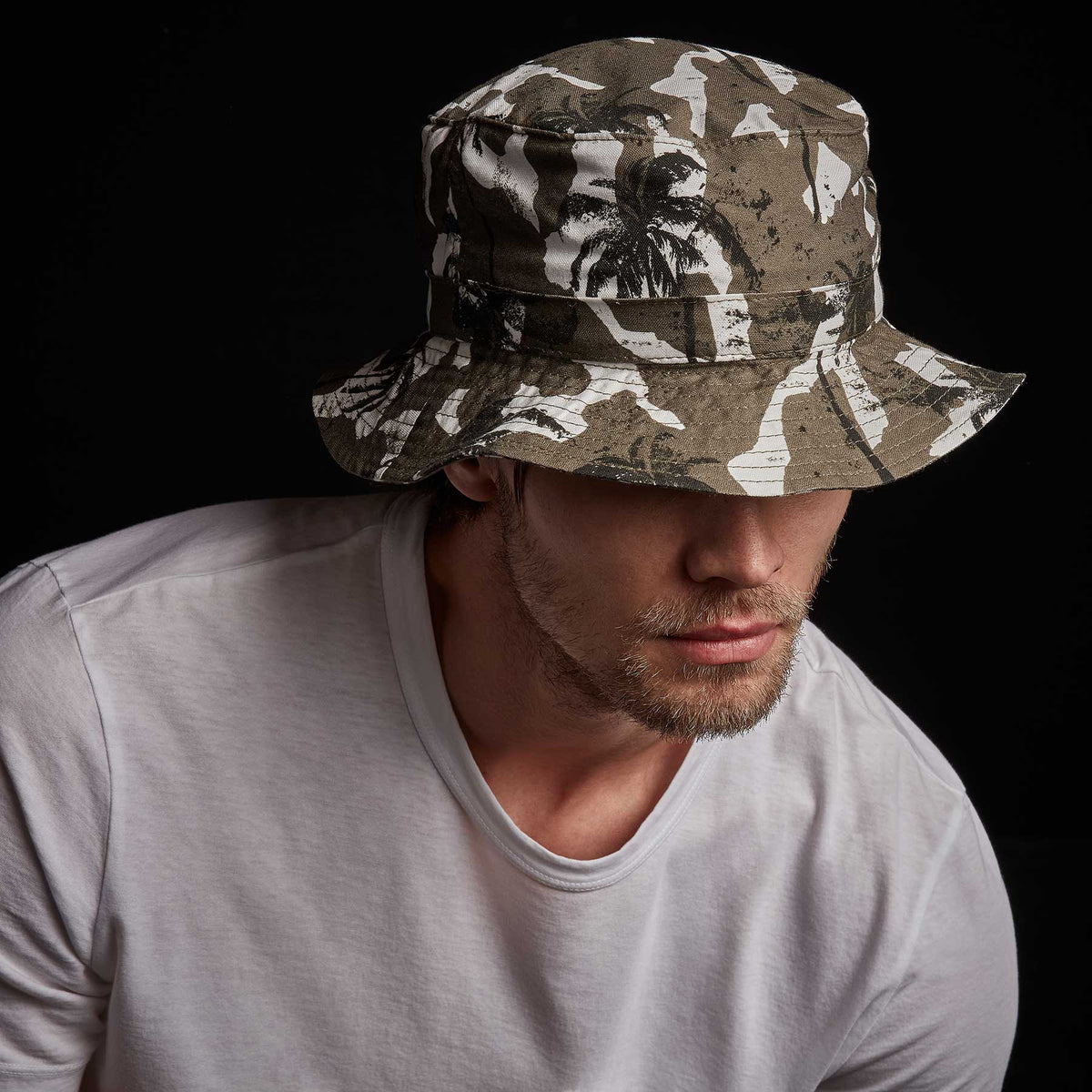 Camo Palm Print Bucket Hat - Jungle | James Perse Los Angeles
