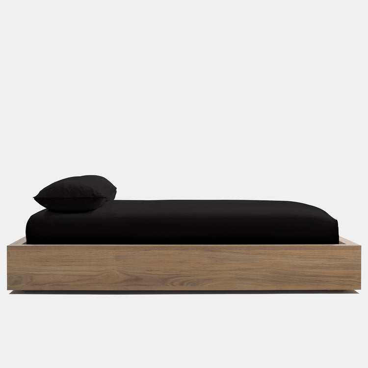 PErcale Fitted Sheet In Black | James Perse Los Angeles