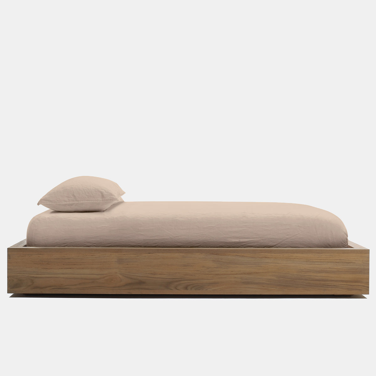 Linen Fitted Sheet In Toffee | James Perse Los Angeles