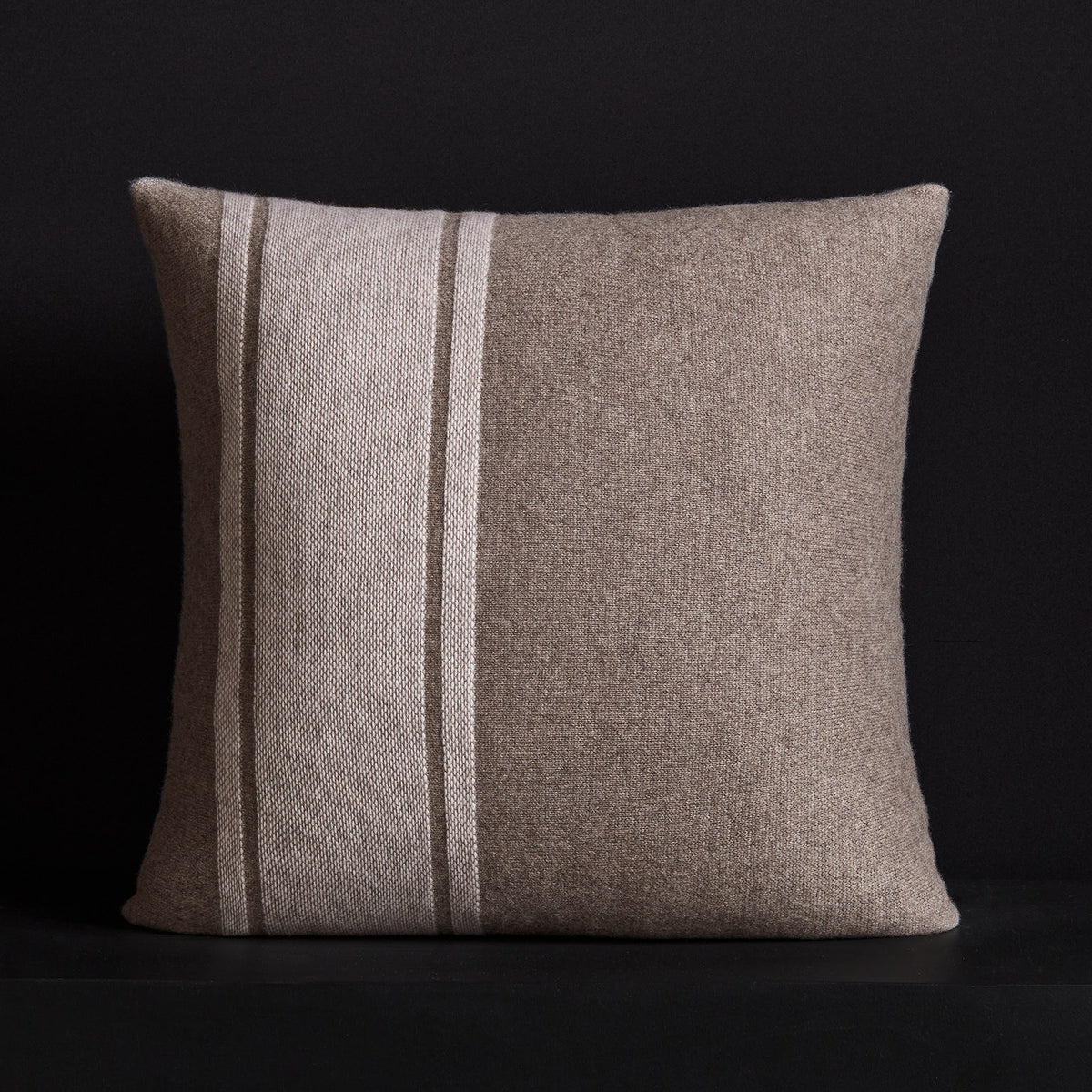 Baja Stripe Sham - Taupe Melange/Ivory | James Perse Los Angeles