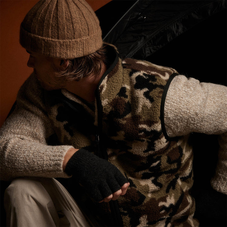 Camo Sherpa Sport Vest in Moss Camo | James Perse Los Angeles 