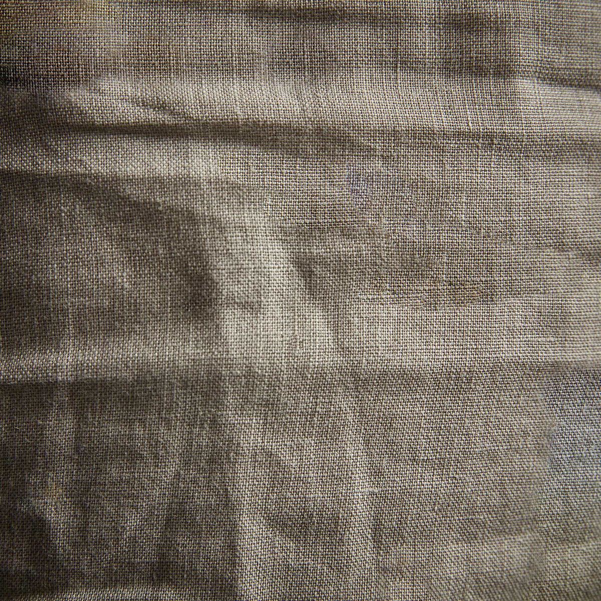 Classic Linen Shirt in Mineral Pigment | James Perse Los Angeles