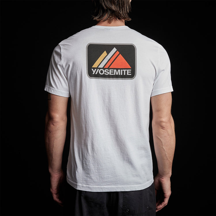 Short Sleeve Crew Alpine Graphic in White | James Perse Los Angeles