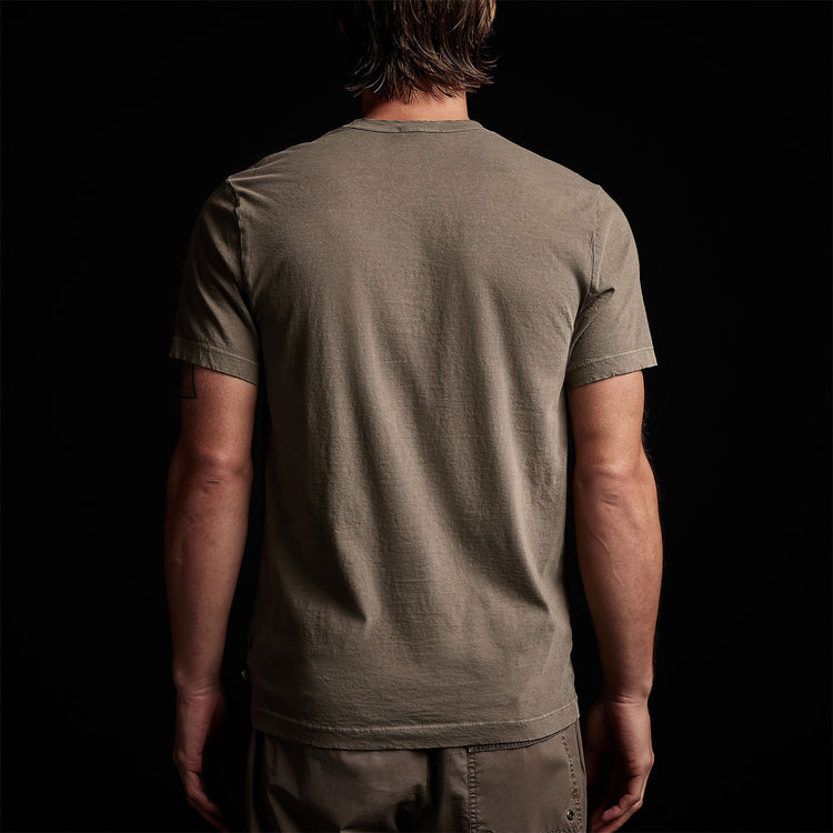 Short Sleeve Crew Neck in Ammo Pigment | James Perse Los Angeles