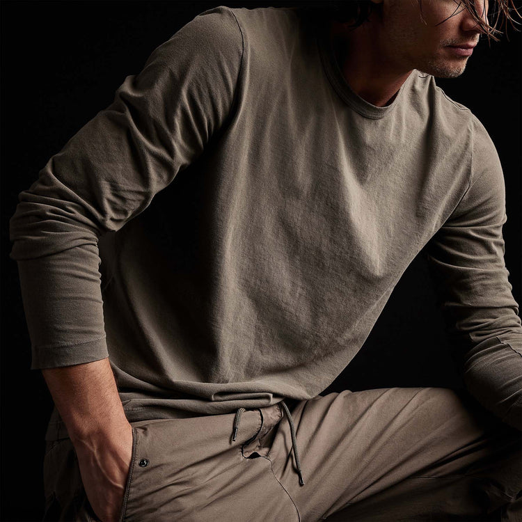 Long Sleeve Crew Neck in Ammo Pigment | James Perse Los Angeles 