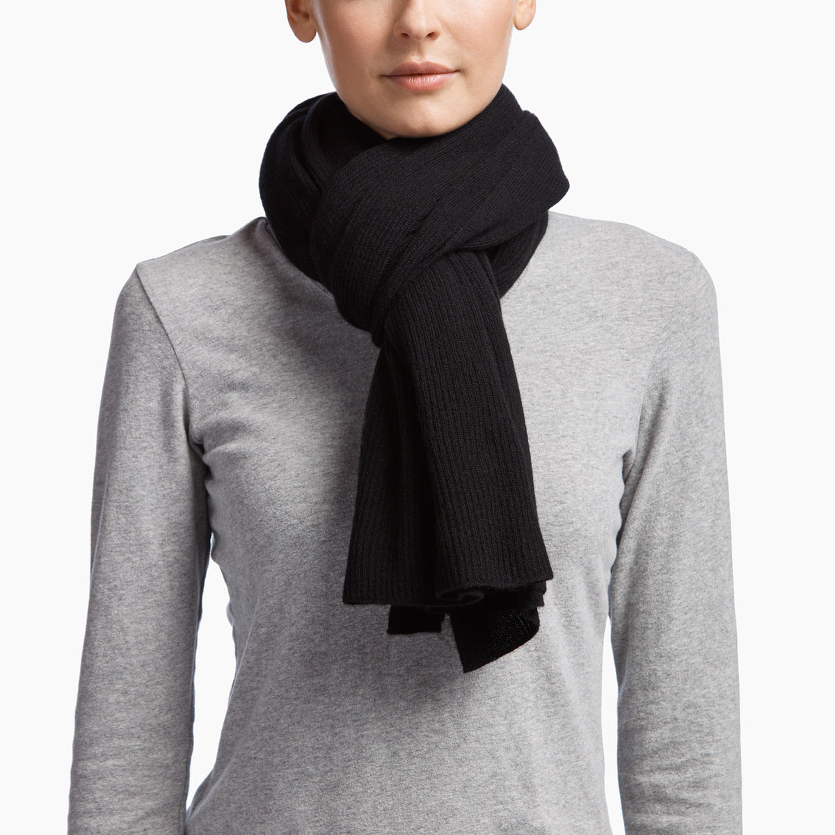Ltweight Cashmere Rib Scarf in Black | James Perse Los Angeles