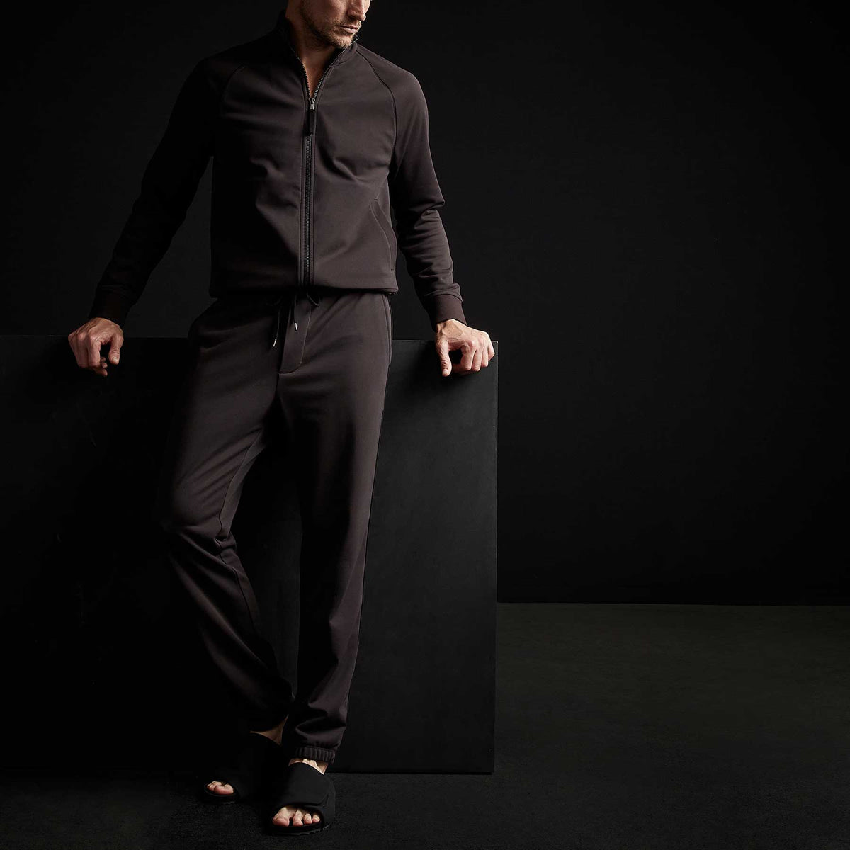 Piped Track Pant - Chocolate | James Perse Los Angeles