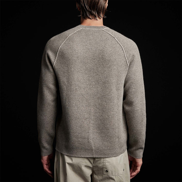 Cashmere Double Bed Raglan Crew in Cement/Stone | James Perse Los Angeles