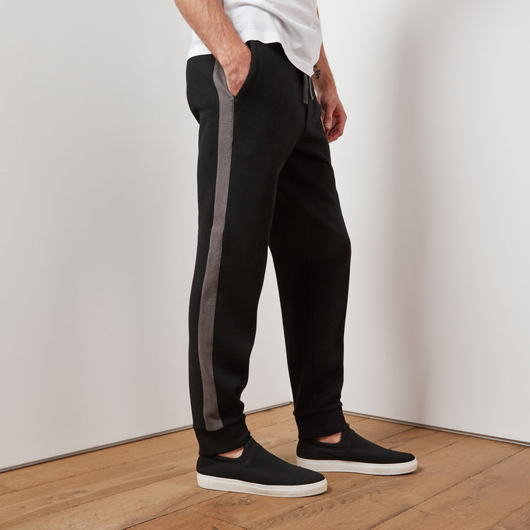 Collegiate Sweatpant  In Black/Carbon | James Perse Los Angeles