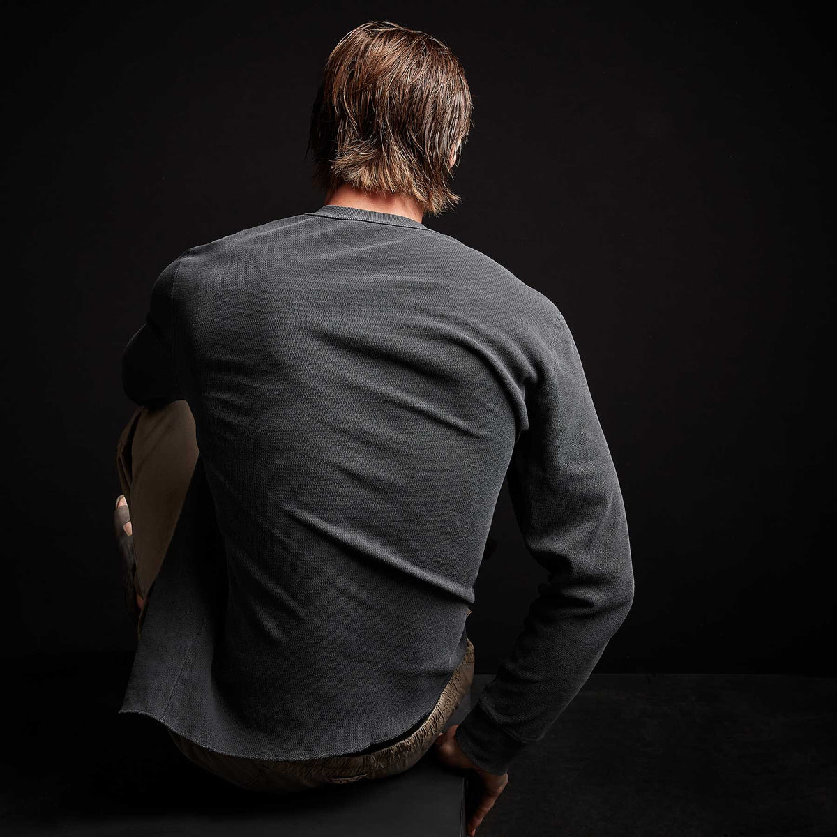 Long Sleeve Thermal Henley - Magma Pigment | James Perse Los Angeles