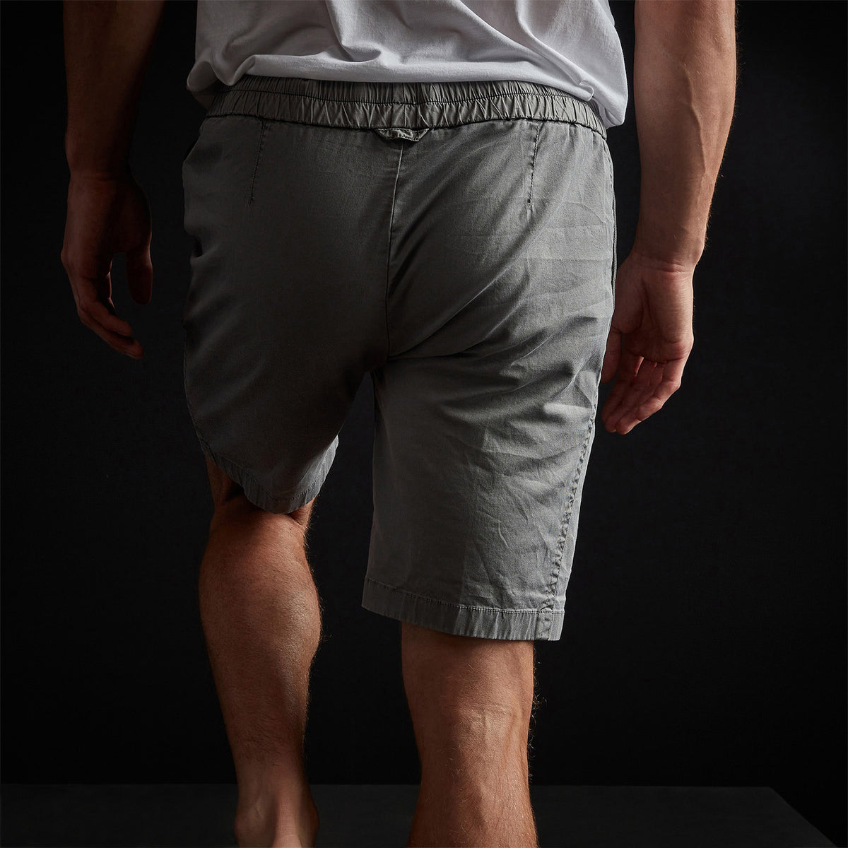 Stretch Canvas Work Short In Silver Grey Pigment | James Perse Los Angeles